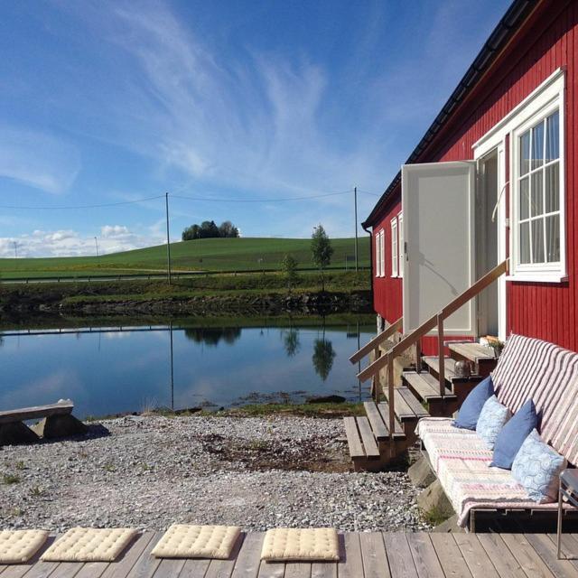 Saga, Badehotell Med Sauna Og Badebrygge - Inderoy Straumen  Экстерьер фото