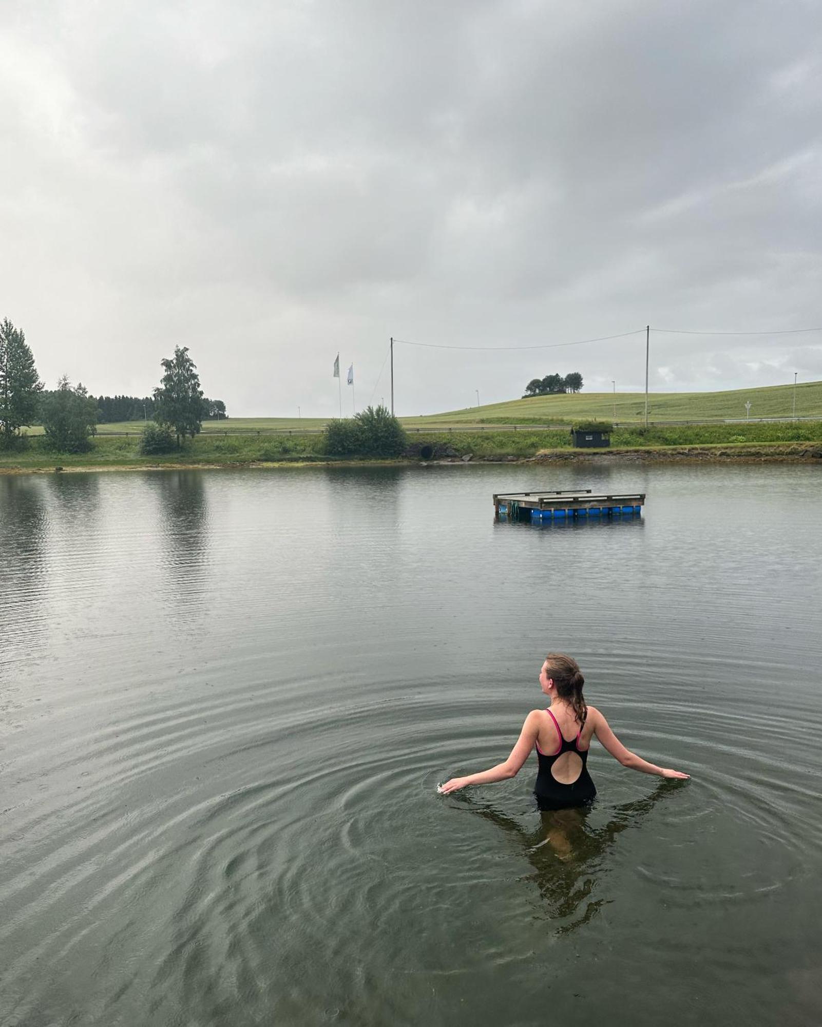 Saga, Badehotell Med Sauna Og Badebrygge - Inderoy Straumen  Экстерьер фото