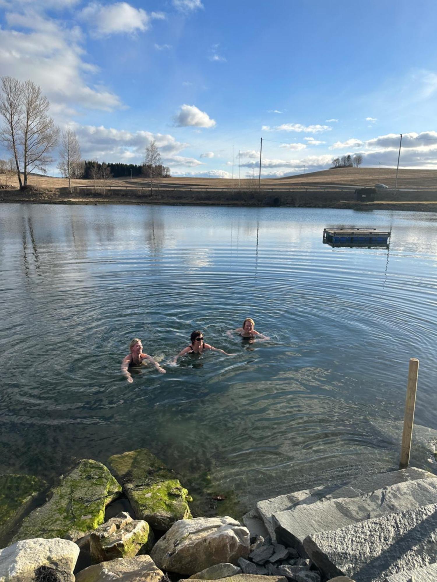 Saga, Badehotell Med Sauna Og Badebrygge - Inderoy Straumen  Экстерьер фото